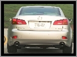 Lexus IS, Tył